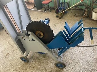 Prodám cirkulárku s kolébkou i stolem, 380V - 3