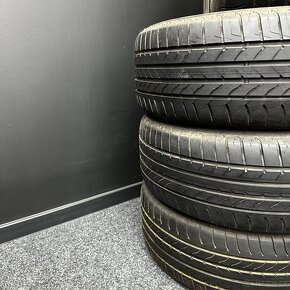 Sada pneu GoodYear 235/55/18 100Y - 3