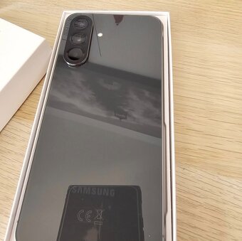 Samsung Galaxy A56 5G nové - 3