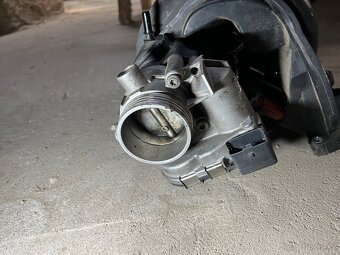 Sani s klapkou i vstřiky. Peugeot NFU - 3