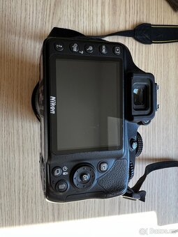 Nikon D3400 + Nikon 18-105mm 1:3,5-5,6G ED + příslušenství - 3