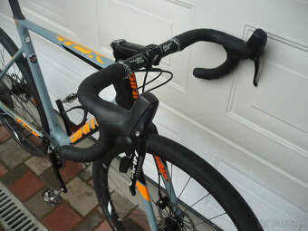 Karbonový gravel Giant velikost rámu L - 3