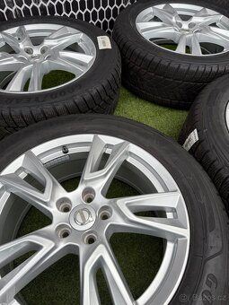 Zimní alu kola Volvo XC40 R18 GOODYEAR - 3