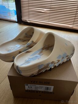 Slide Custom 3 - 3