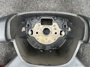 Škoda Octavia 2 Facelift - Volant - 3