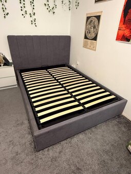 DVOJLŮŽKOVÁ POSTEL + MATRACE - 3