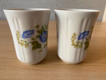 Retro porcelánové karlovarské hrnky - 250 ml, 2 ks - 3