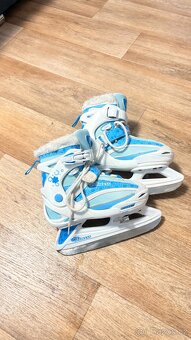 Zimní rostoucí brusle 32-35. - 3