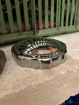 Víčko nádrže Jawa pérák - 3