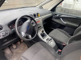 Ford Galaxy  7 místné - 3
