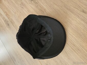 Nová kšiltovka s kamínky - 3