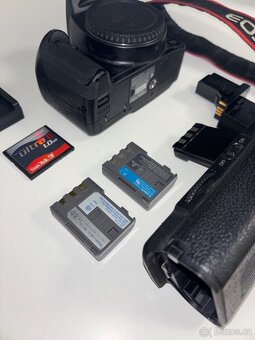 Digitální zrcadlovka Canon EOS 350D s příslušenstvím - 3