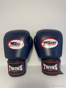 Twins BGVL3 (14oz) boxerské rukavice - 3