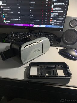 VR brýle pro telefon+joysticky na display - 3
