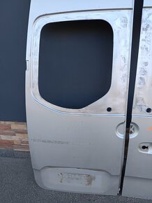 Zadní dveře Mercedes Benz Sprinter W907 - 3