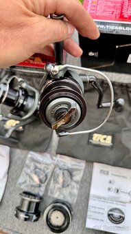 Navijáky 2x Tica Feeder Mentor 4000 + Nová cívka 3000 - 3