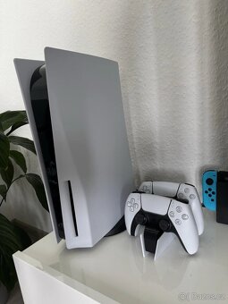 Prodám Sony Playstation 5 + 2 ovladače - 3