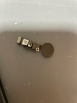 Náhradní díly Iphone 2020/ Iphone 8 - 3