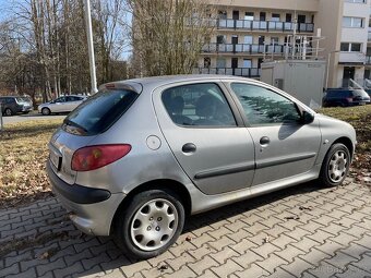 Peugeot 206 1.4 HDi (2004) - vhodný k opravě (případně díly) - 3