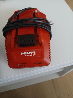 Aku vrtací kladivo Hilti - 3
