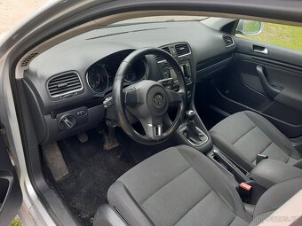 Volkswagen Golf 6 combi 1.6 tdi CAY barva LA7W - 3
