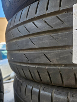 205/60R16 92V Ecsta HS51 KUMHO - 3
