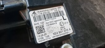 Leve predni svetlo skoda octavia IV 5E3941015A - 3
