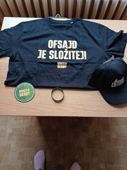 Nová sada triko vel. L , kšiltovka, podtácek a náramek - 3