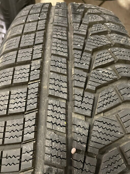 Zimní sada 5x114,3 et45 Hyundai Tuscon/IX35 215/70 R16 - 3
