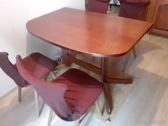 JÍDELNÍ STŮL ke zdi - 3