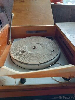 Rádio TESLA 1021 A - 3