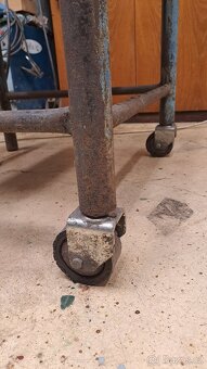 Litinový pracovní svařovací svářecí stůl - 3