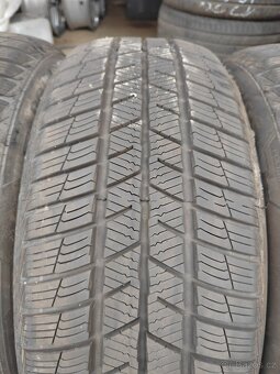 Prodám zánovní zimní pneu 205/55/17 Barum polaris 5 V XL - 3