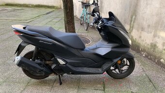 Pronájem skútru k rozvozum - 3