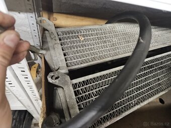 Volha 24 - olejové chladiče, korpus filtru volat - 3