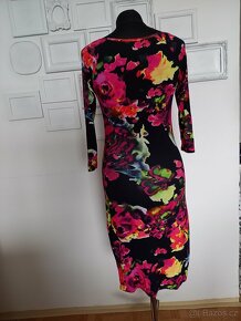 Barevné květované šaty - 3