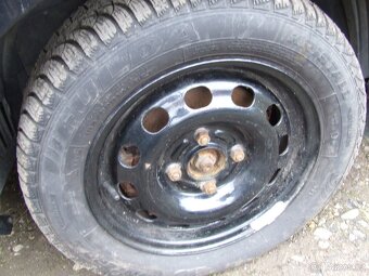 Prodám zimní sadu kola na Ford Fusion - 3