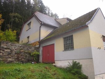 Rodinný dům s pozemky v obci Větřní, okres Český Krumlov - 3