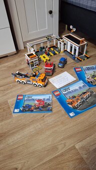Lego 7642 Autodílna - 3