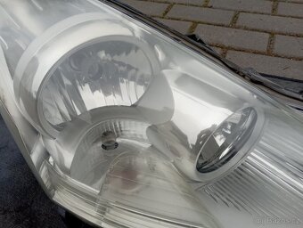 Pravý přední světlomet Peugeot 5008 - 3