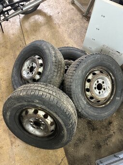 Pneu na discích 225/70 R15C - 3