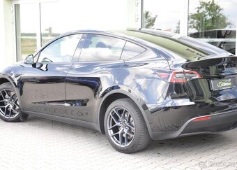 Tesla Model Y LONG RANGE DUAL REZERVACE - 3