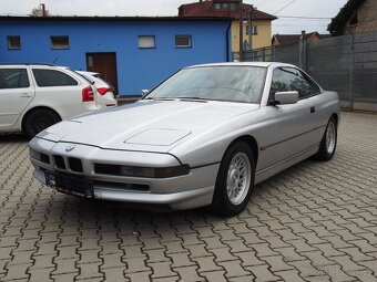 BMW 850i E31 1991 stříbrný celolak, najeto jen 122 600 km - 3