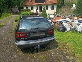 Prodám díly Volvo V40 combi rv 98 - 3