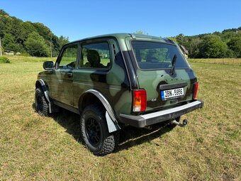 Lada Niva Bronto - 3
