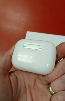 Apple AirPods Pro 2gen (2023) MTJV3ZM/A záruka 1/2027 Alza - 3