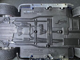 Hummer 2003, model 1:24, lehce poškozený - 3