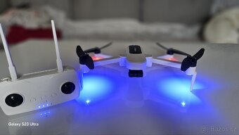 Dron 4K hubsan zino - 3