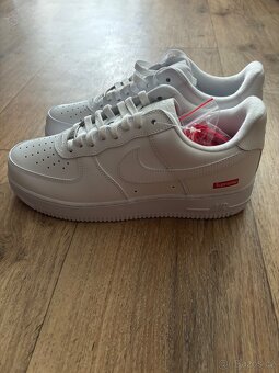 Nike AF1 Supreme 44 - 3