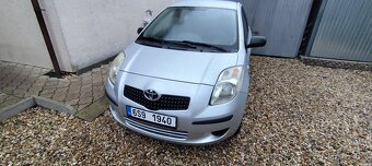 Toyota Yaris 1,3 benzín 64 kW - 3